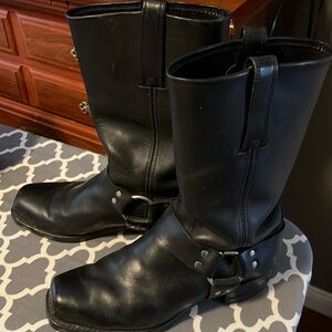 Frye boots. Excellent condition